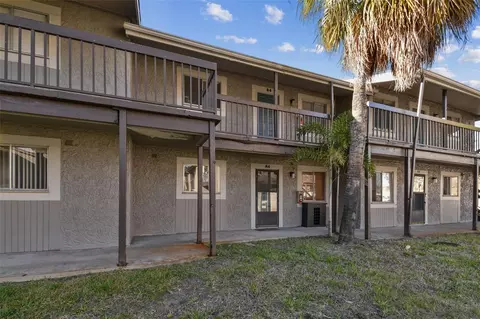 6330 Newtown Cir #30B4, Tampa, FL 33615