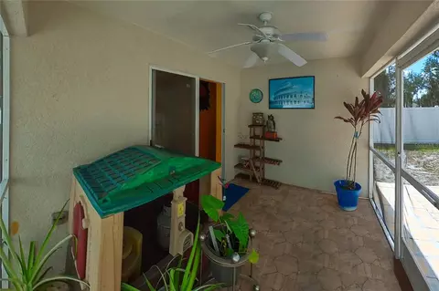 Exterior - 11351 Cocoa Beach Dr, Riverview, FL 33569 photo 5 of 9