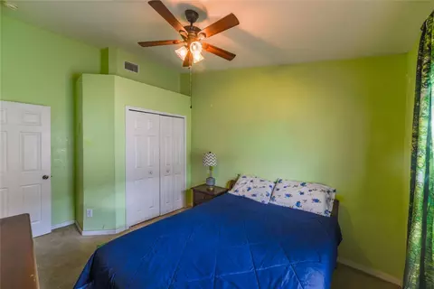 Bedroom - 11351 Cocoa Beach Dr, Riverview, FL 33569 photo 4 of 5