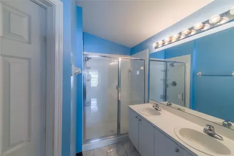 Bath - 11351 Cocoa Beach Dr, Riverview, FL 33569 photo 1 of 4