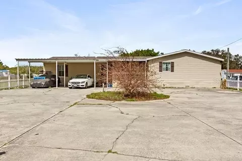 2008 Colson Rd, Plant City, FL 33567