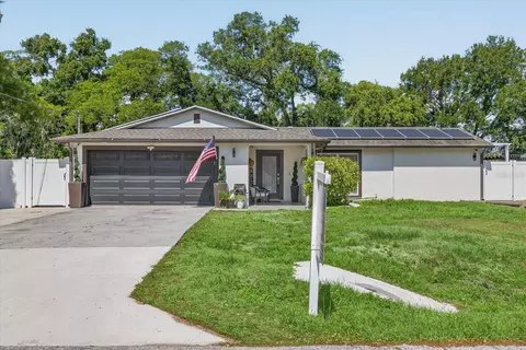 6816 E Creek Dr, Tampa, FL 33615