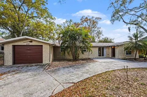 202 Arlington Ave E, Oldsmar, FL 34677