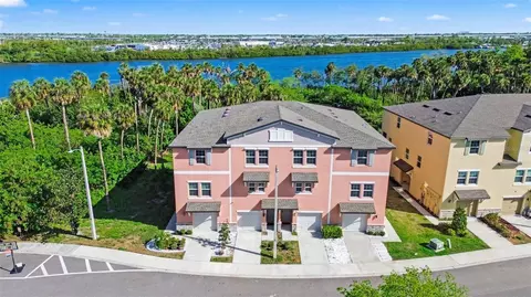 4624 Willet Cooper Ct, Tampa, FL 33619