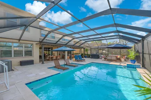 Exterior - 10407 Tree Skylark Pl, Riverview, FL 33569 photo 6 of 9