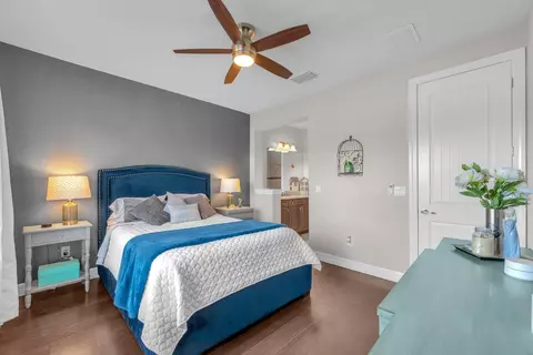 Bedroom - 10407 Tree Skylark Pl, Riverview, FL 33569 photo 5 of 6