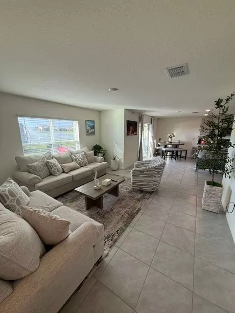 Living - 10662 Chippewa Dr, Parrish, FL 34219 photo 1 of 4
