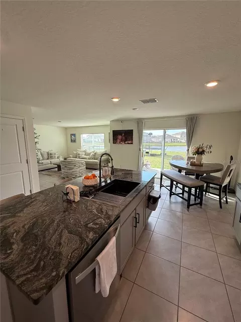 Kitchen - 10662 Chippewa Dr, Parrish, FL 34219 photo 2 of 6