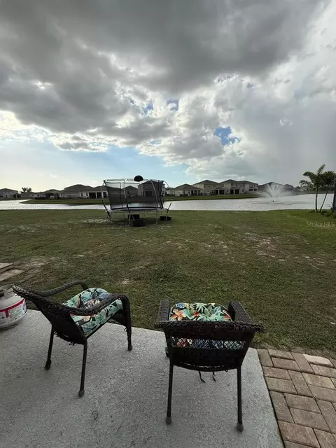 Exterior - 10662 Chippewa Dr, Parrish, FL 34219 photo 3 of 4