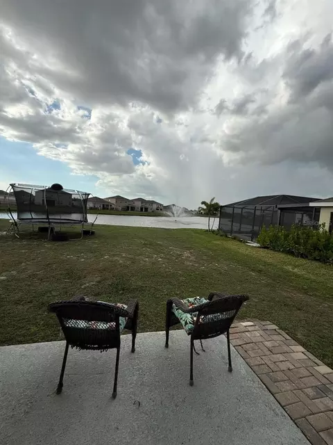 Exterior - 10662 Chippewa Dr, Parrish, FL 34219 photo 4 of 4