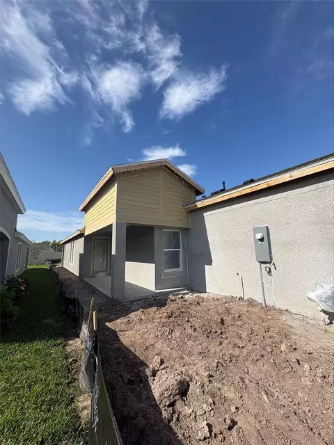 Exterior - 12373 Oak Hill Way, Parrish, FL 34219 photo 2 of 3