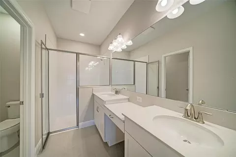 Bath - 12369 Oak Hill Way, Parrish, FL 34219 photo 1 of 4