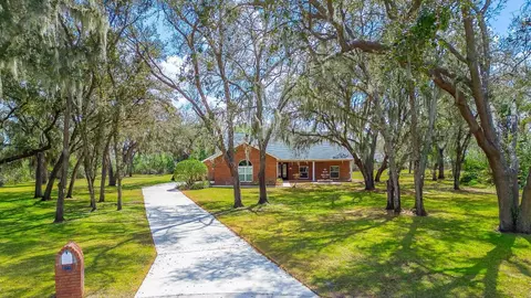 4610 Clarksdale Ln, Brandon, FL 33511