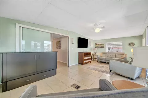 110 E Saint Lucia Loop, Apollo Beach, FL 33572 photo 23