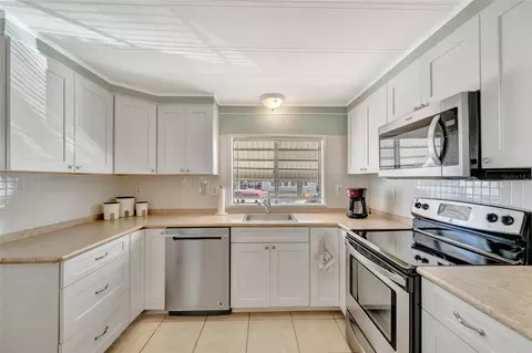 110 E Saint Lucia Loop, Apollo Beach, FL 33572 photo 7