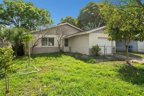 2147 Coral Way, Largo, FL 33771