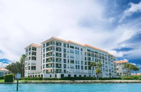 4717 Dolphin Cay Ln S #202, Saint Petersburg, FL 33711