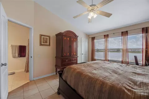 Bedroom - 4916 Barnstead Dr, Riverview, FL 33578 photo 2 of 3