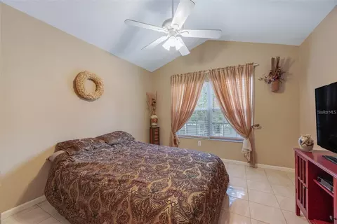 Bedroom - 4916 Barnstead Dr, Riverview, FL 33578 photo 3 of 3