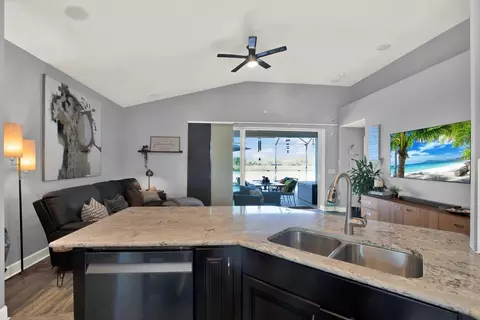Kitchen - 7217 Blue Beech Dr, Riverview, FL 33578 photo 5 of 7