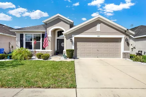 Exterior - 7217 Blue Beech Dr, Riverview, FL 33578 photo 1 of 11