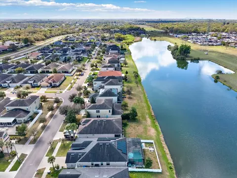 View/Area - 7217 Blue Beech Dr, Riverview, FL 33578 photo 5 of 8
