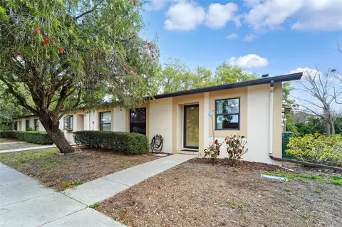 11511 113th St #21D, Largo, FL 33778