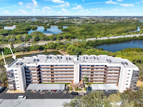 8186 Terrace Garden Dr N #601, Saint Petersburg, FL 33709