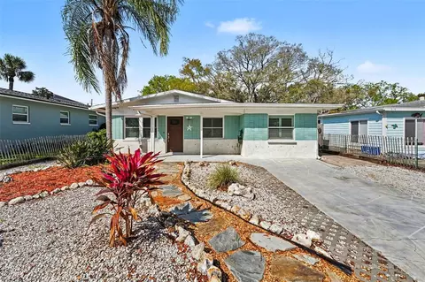 318 Bath St, Tarpon Springs, FL 34689