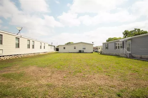 3024 Briar St, Wesley Chapel, FL 33543