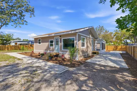 1362 Milton St, Clearwater, FL 33756