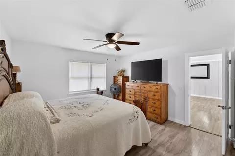 Bedroom - 12300 Parrish Cemetary Rd, Parrish, FL 34219 photo 4 of 7