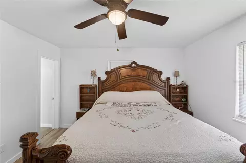 Bedroom - 12300 Parrish Cemetary Rd, Parrish, FL 34219 photo 2 of 7