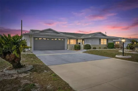 1302 Desert Hills Dr, Sun City Center, FL 33573