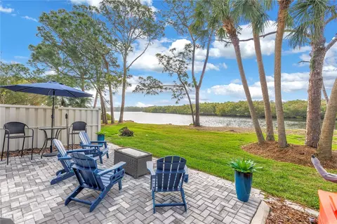 912 Myakka Ct NE, Saint Petersburg, FL 33702