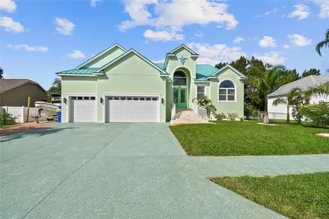 711 Eagle Ln, Apollo Beach, FL 33572