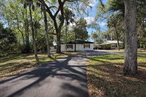 502 NW Crystal St, Crystal River, FL 34428