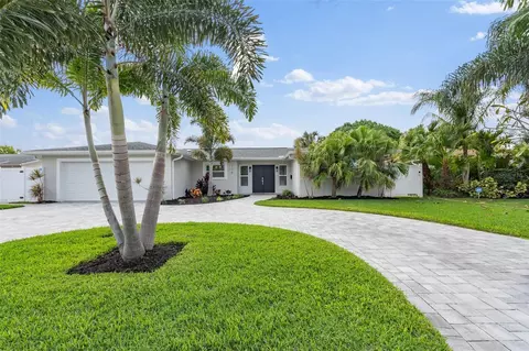 170 98th Ave N, Saint Petersburg, FL 33702