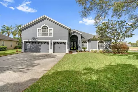3301 Cypress Landing Dr, Valrico, FL 33596