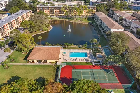 5750 80th St N #D103, Saint Petersburg, FL 33709