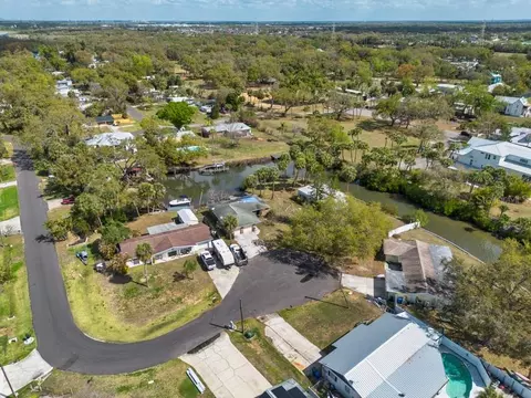 View/Area - 8848 W Millpoint Rd, Riverview, FL 33578 photo 8 of 21