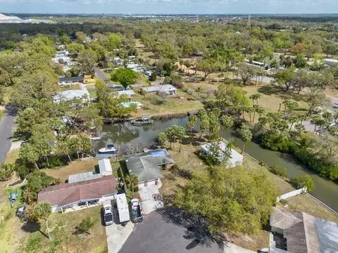 View/Area - 8848 W Millpoint Rd, Riverview, FL 33578 photo 7 of 21
