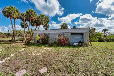 Exterior - 8848 W Millpoint Rd, Riverview, FL 33578 photo 3 of 14