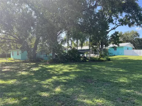 Exterior - 608 Knowles Rd, Brandon, FL 33511 photo 10 of 12