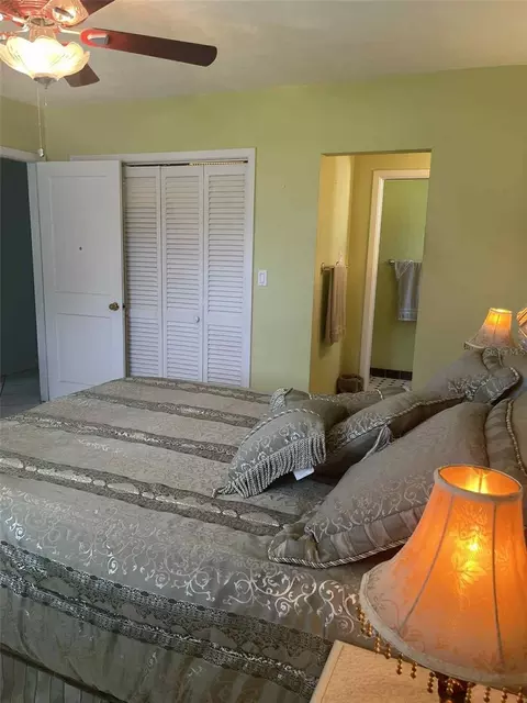 Bedroom - 608 Knowles Rd, Brandon, FL 33511 photo 4 of 5