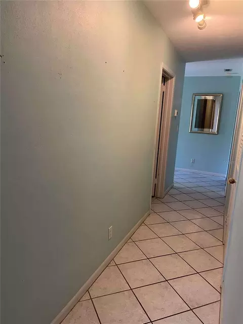 Entry Way - 608 Knowles Rd, Brandon, FL 33511 photo 3 of 3