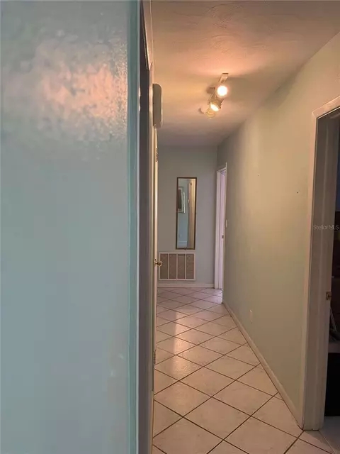 Entry Way - 608 Knowles Rd, Brandon, FL 33511 photo 2 of 3