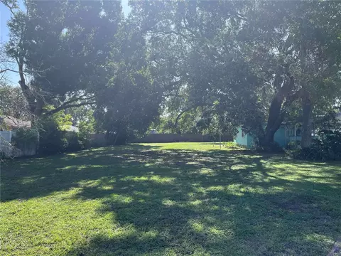 Exterior - 608 Knowles Rd, Brandon, FL 33511 photo 11 of 12