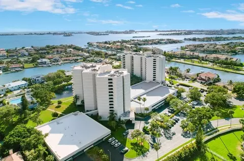 5940 Pelican Bay Plz S #1105, Gulfport, FL 33707