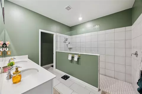 Bath - 6282 Lakepine St, Saint Cloud, FL 34771 photo 1 of 3